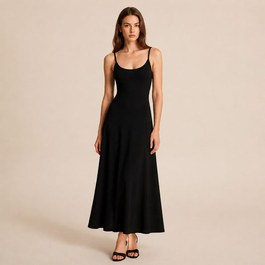A Line Scoop Neck Maxi Dress in Black